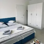 Velky Se Dvema Loznicemi, Zahrada, Wifi Zdarma Hradec Králové